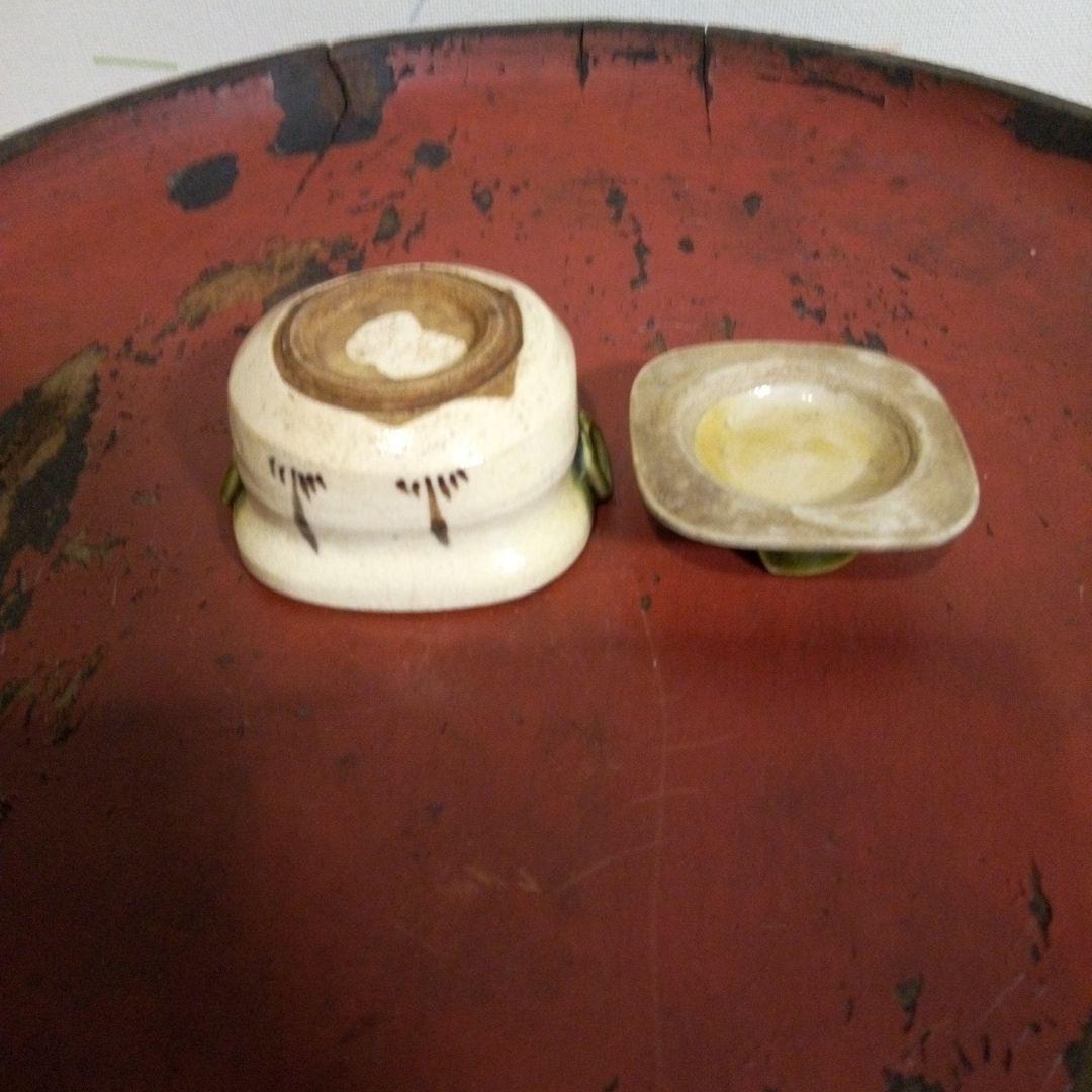 古い織部の香合