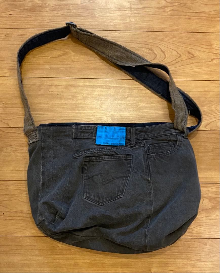 TIGRE BROCANTEハンドリメイクメッセンジャーバッグ 激レア品！