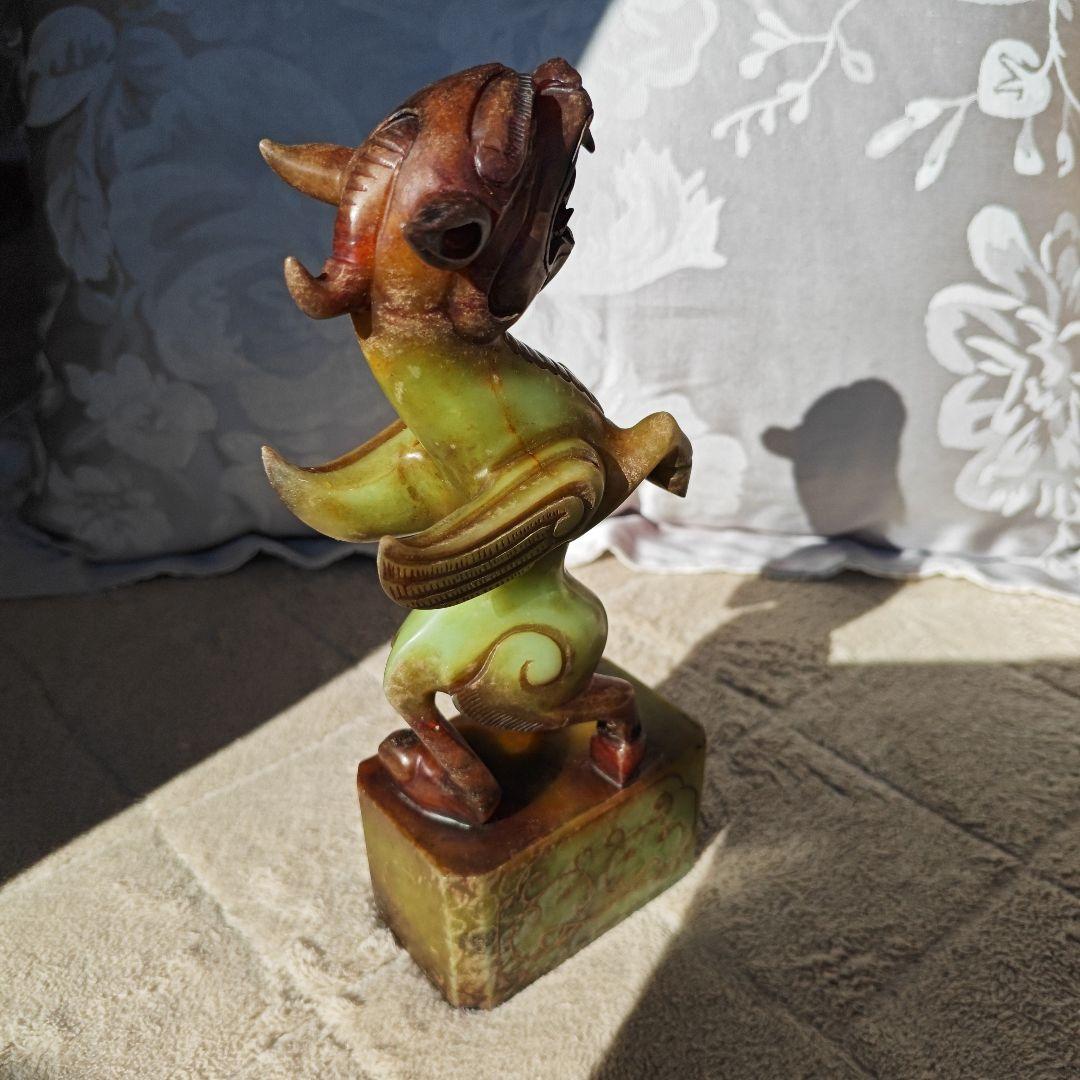 聖獣 麒麟 開運 天然石 手彫り 骨董品 パワーストーン