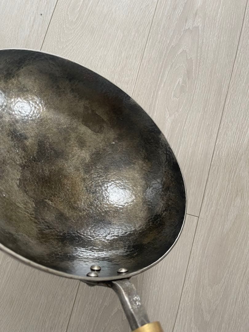 手作り鍛造 26cm中華鍋 1606g 木製鍋蓋付き