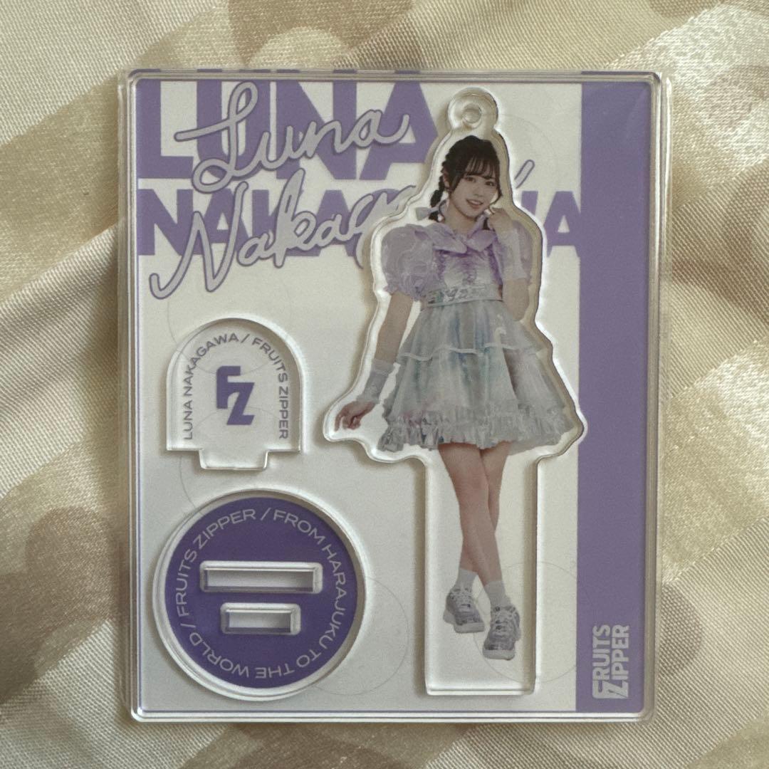 仲川瑠夏 アクリルスタンド アクスタ -debut edition- - メルカリ