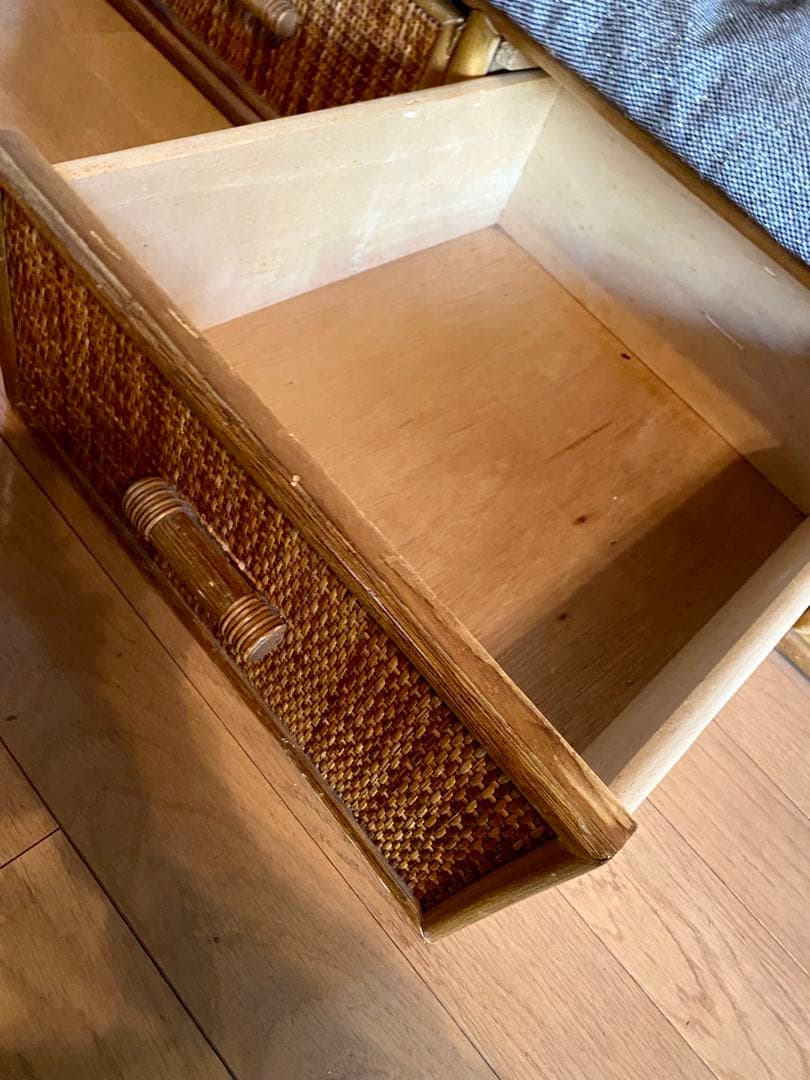 最終お値下げ！アジアン！籐の3人掛けチェアー