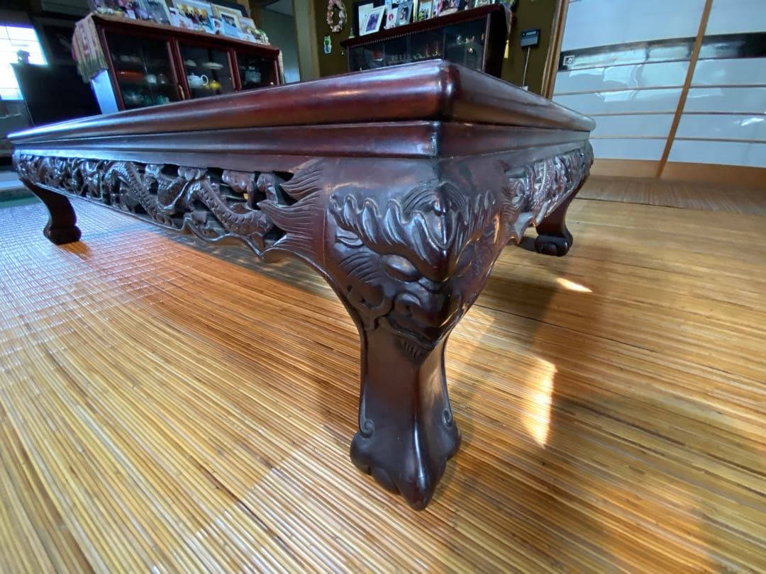 値下！高級唐木　獅子龍彫刻付漆仕上長座卓　150cm幅テーブル一枚板　ガラス板付