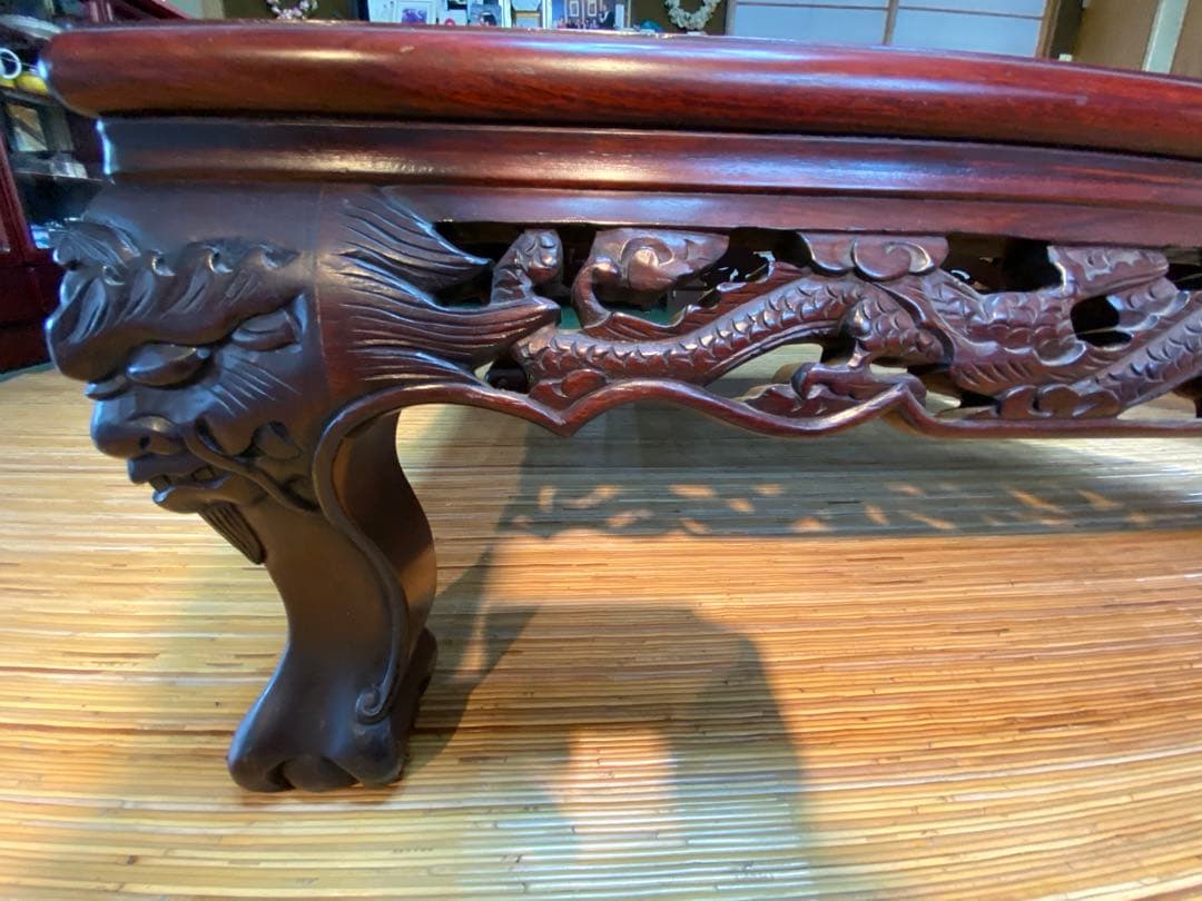 値下！高級唐木　獅子龍彫刻付漆仕上長座卓　150cm幅テーブル一枚板　ガラス板付