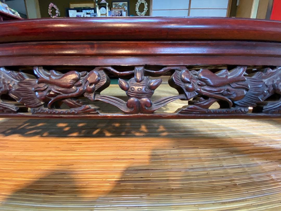 値下！高級唐木　獅子龍彫刻付漆仕上長座卓　150cm幅テーブル一枚板　ガラス板付