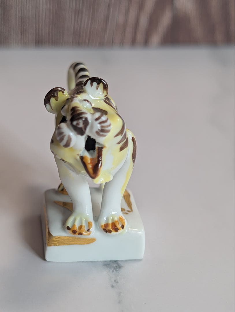 【Meissen マイセン】干支シリーズ　手びねり　フィギュリン　寅　トラ　置物