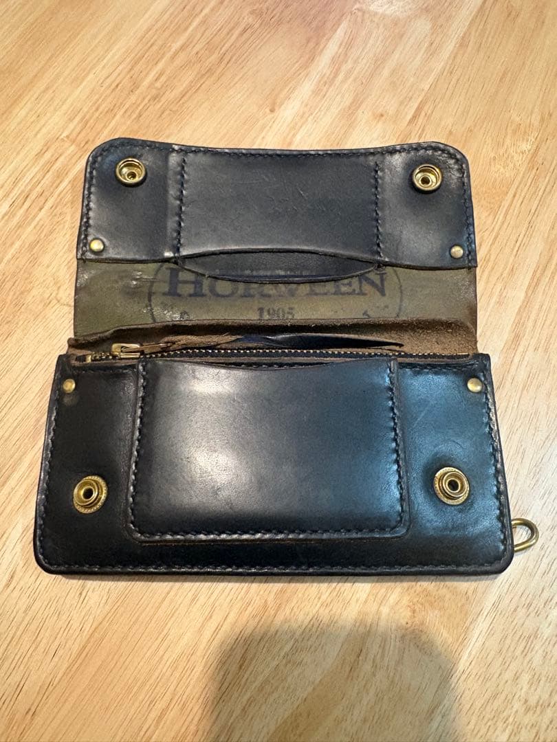 ホーウィンシェルコードバンクロムエクセル 三層ミディアムトラッカーウォレット