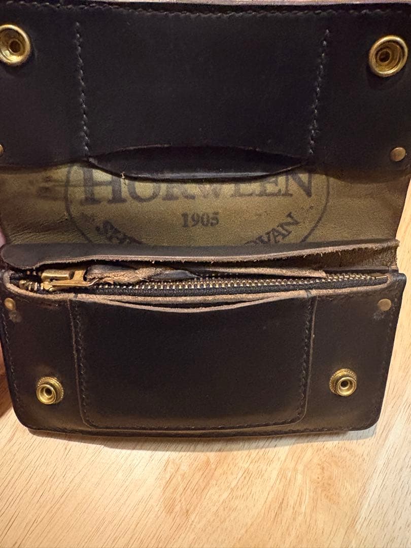 ホーウィンシェルコードバンクロムエクセル 三層ミディアムトラッカーウォレット