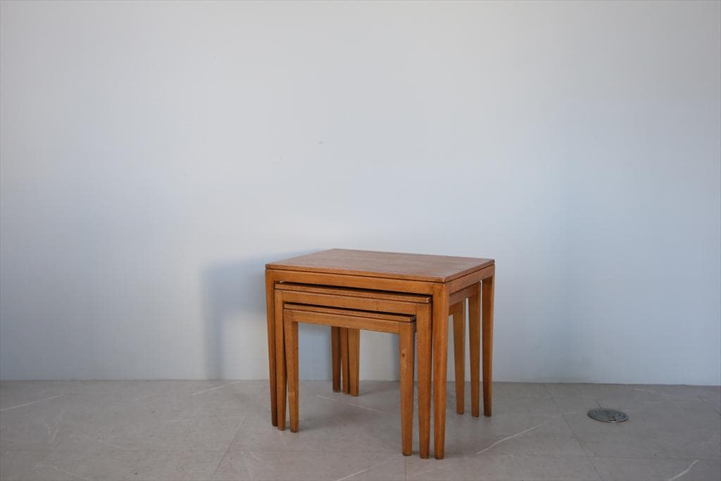 英国アンティーク木製ネストテーブル3台/収納式机/飾り棚/花台(91-143-1