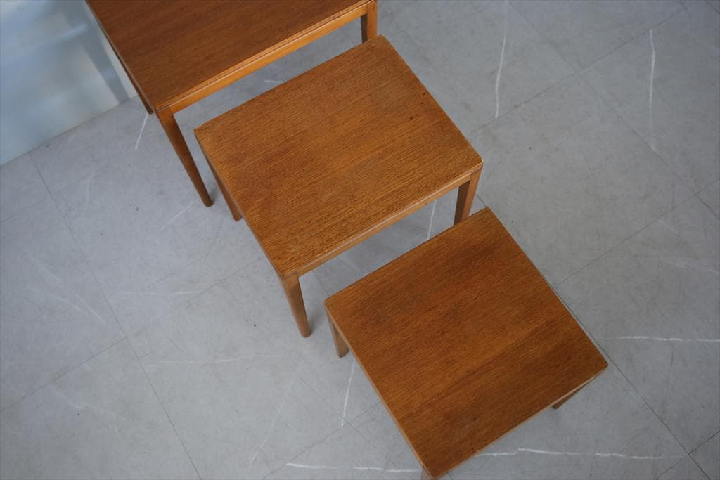 英国アンティーク木製ネストテーブル3台/収納式机/飾り棚/花台(91-143-1