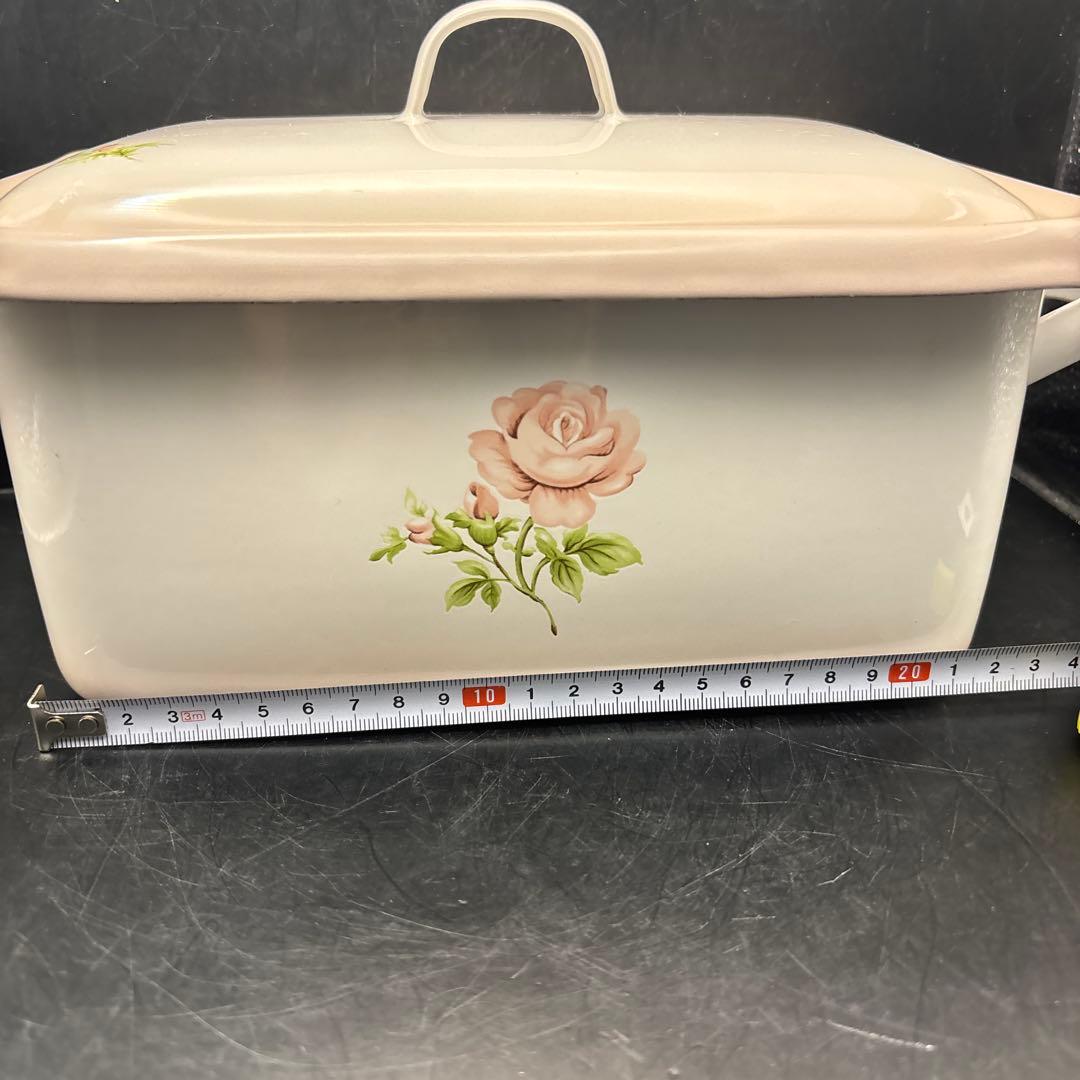 プラン・ド・パリ　ジュリアン　角ストッカー　ピスケット缶　ホーロー　琺瑯