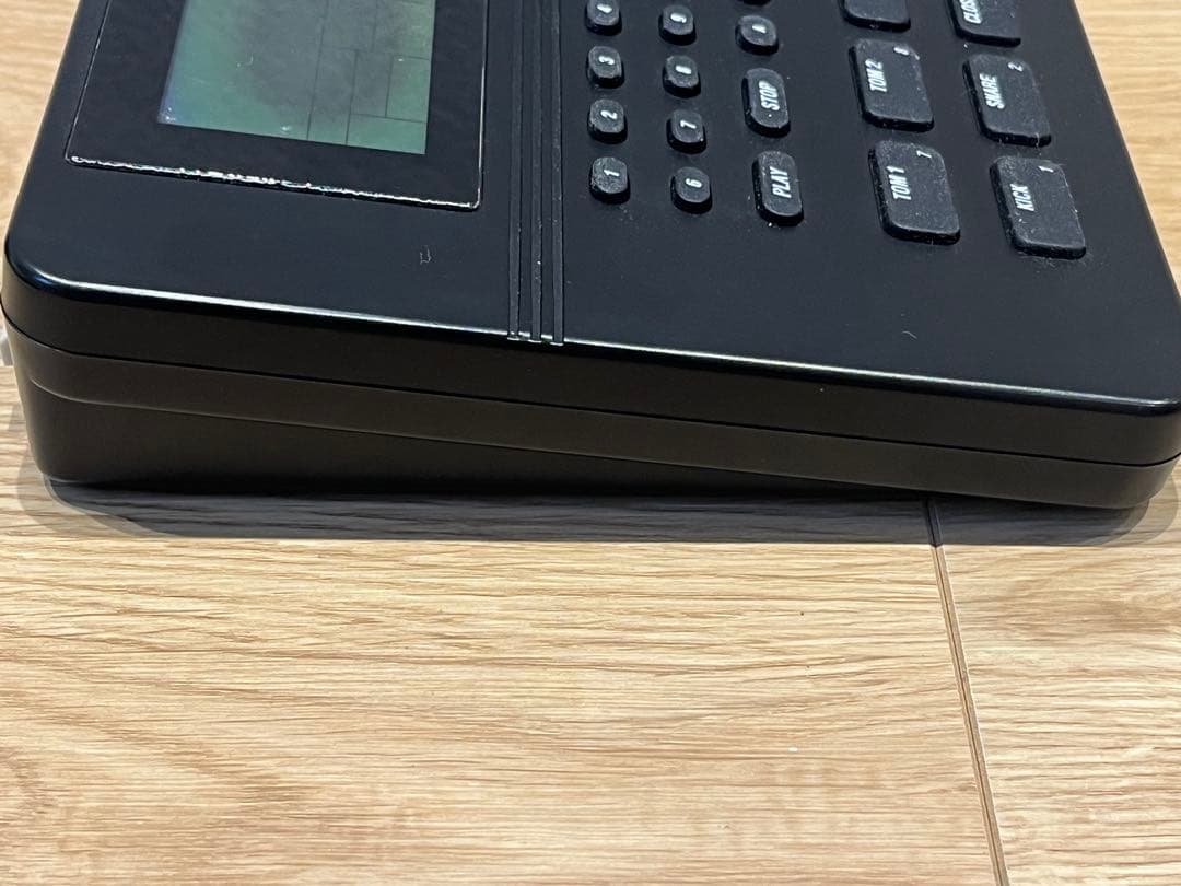 Alesis SR-16 リズムマシン ドラムマシン