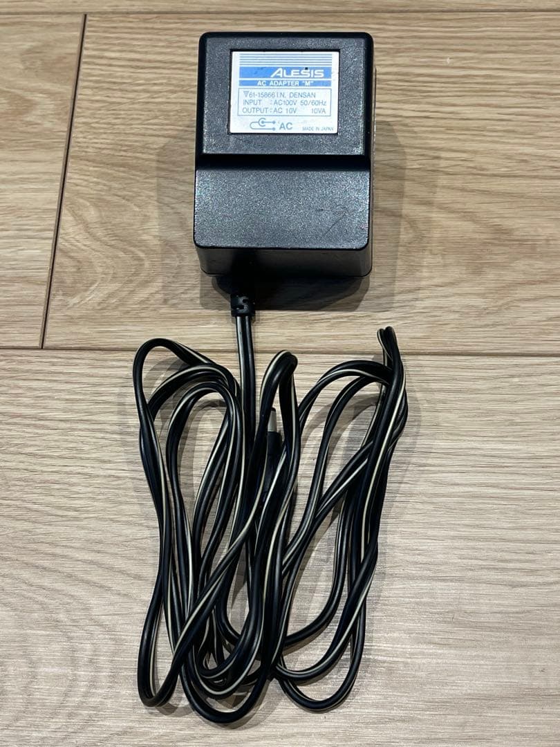 Alesis SR-16 リズムマシン ドラムマシン