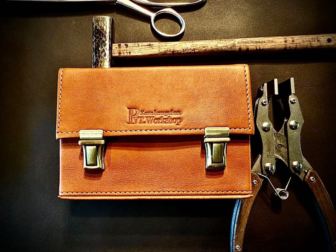 月末SALE！Pvt.Workshop 極 本革 デッキケース キャメル