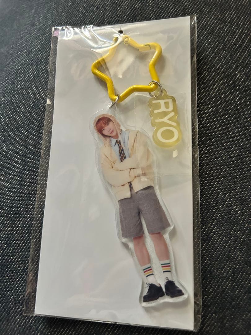 NCT WISH リョウRYO アクリルキーホルダー - メルカリ
