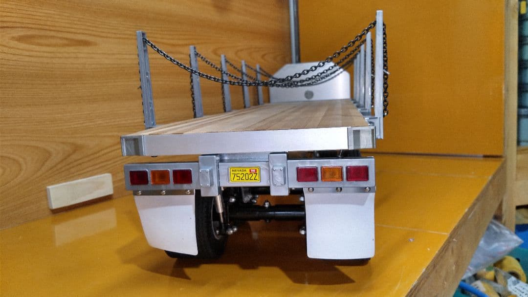 1/14タミヤトレーラートラック用フラットベッドセミトレーラー中古品