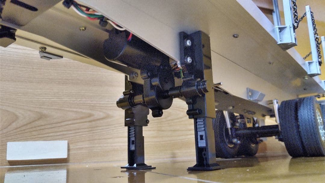 1/14タミヤトレーラートラック用フラットベッドセミトレーラー中古品