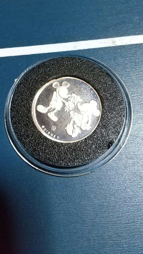 ディズニー シルバー メダル 1990 匿名配送 - メルカリ