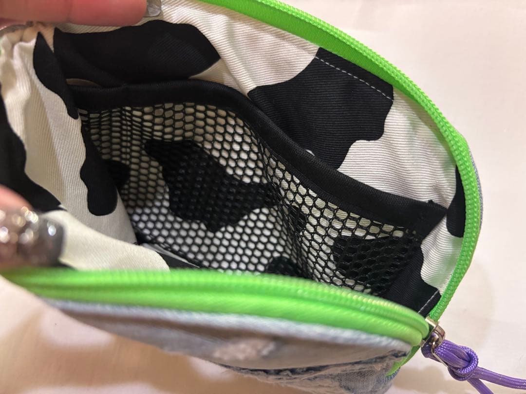 ダメージデニムリメイクL字ファスナーポーチ