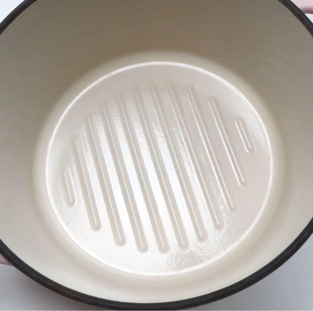 【美品】バーミキュラ オーブンポットラウンド 22cm パールピンク