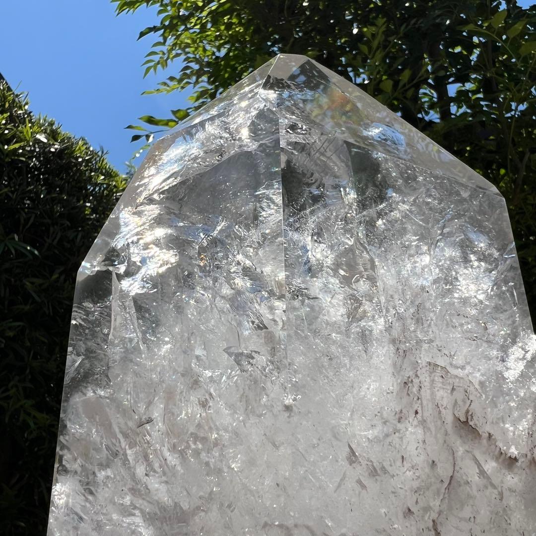 ✳☆唯一無二 超極大☆激凄超逸品☆高透明度 大迫力✨虹入り 水晶 六角柱 天然石