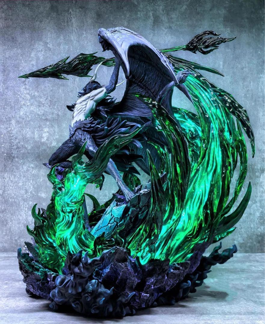 ウルキオラ・シファー　ブリーチ　フィギュア　ガレージキット