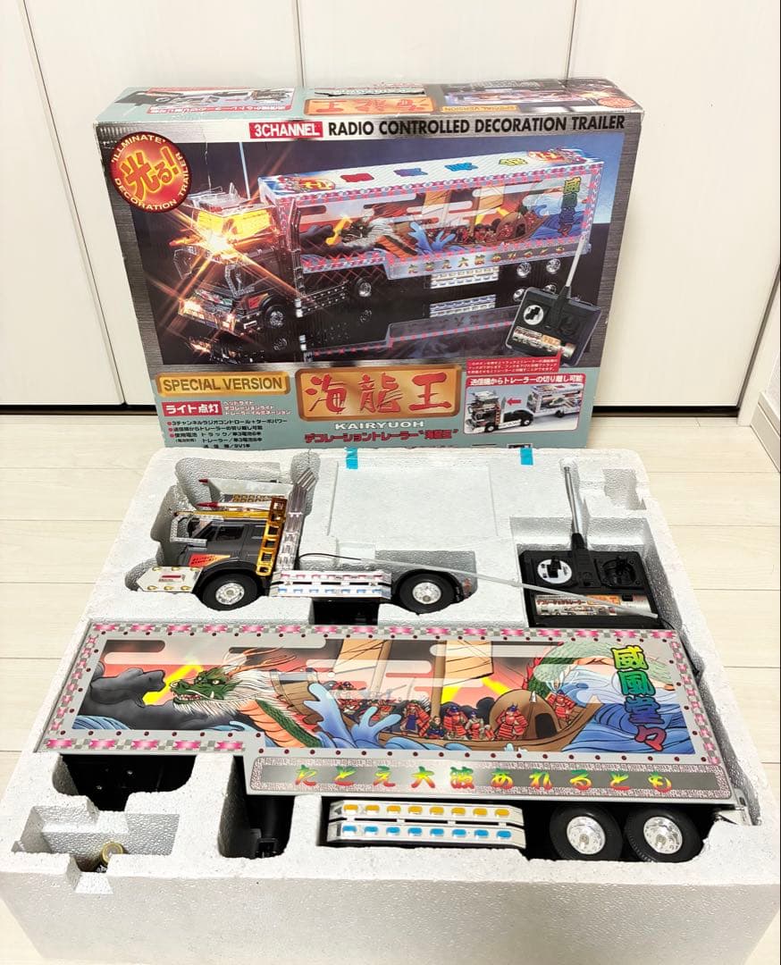 ☆ トイコー 光るデコトラトレーラー ラジコン 海龍王 安く