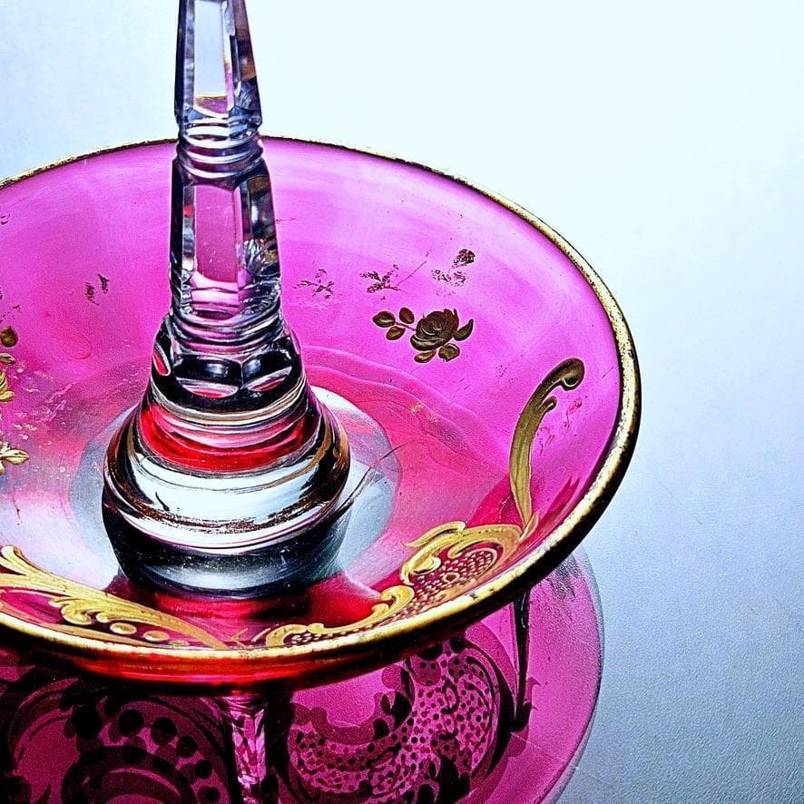 赤金彩オールドバカラ ルイ15世様式のリングホルダー 19世紀