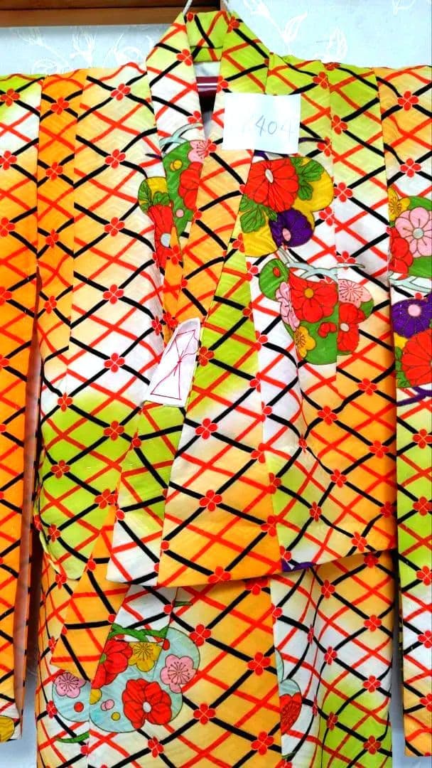 RK404アンティーク子供着物着丈77センチ裄丈38センチしつけ糸付き綺麗美品