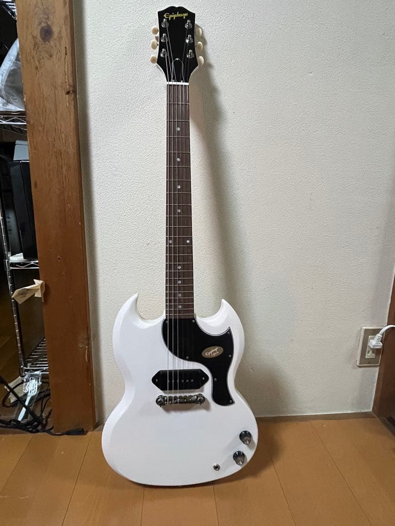 エピフォン YungBlud SG Junior Classic White