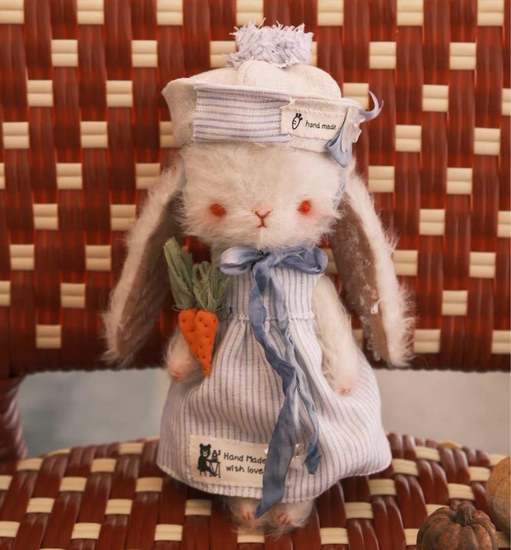 輝くお耳のうさぎ アーティストベア 海外作家様 ハンドメイド