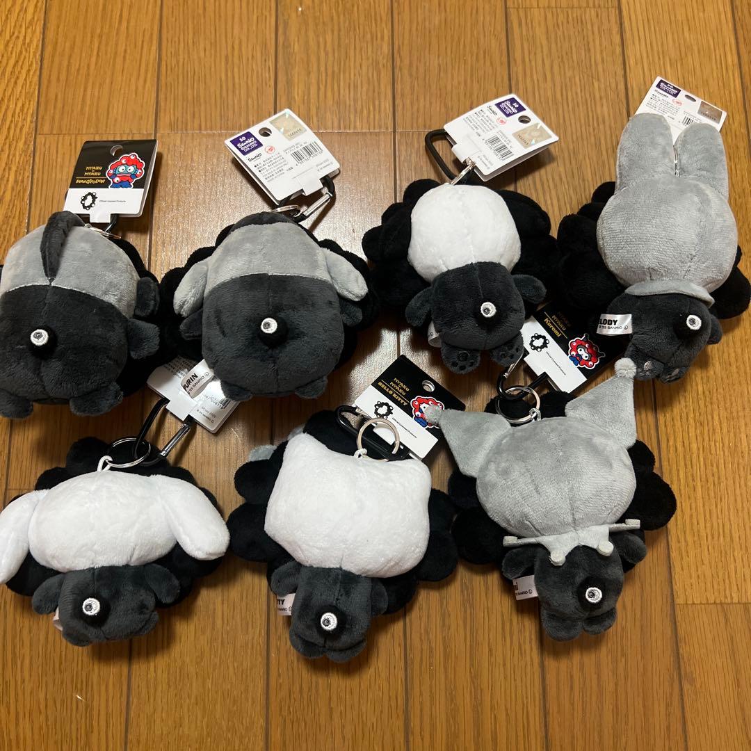 サンリオ黒ミャクミャクカラビナ付ぬいぐるみ 全種セット - メルカリ