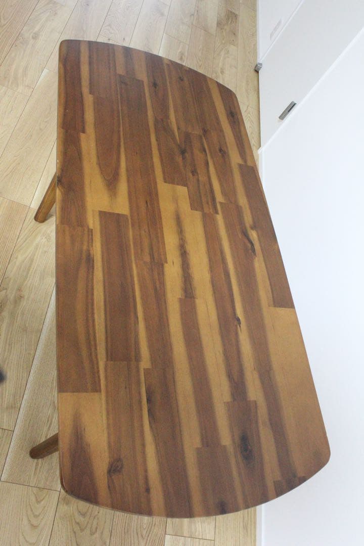 UNICO SWELLAローテーブル 110cm x 50cm x 58.5cm