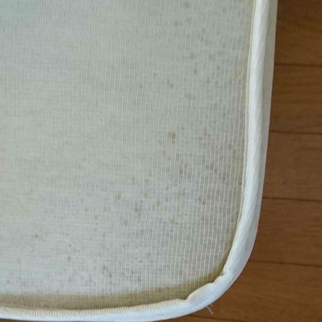 大塚家具で購入したキングスダウン製のセミダブルベッド①