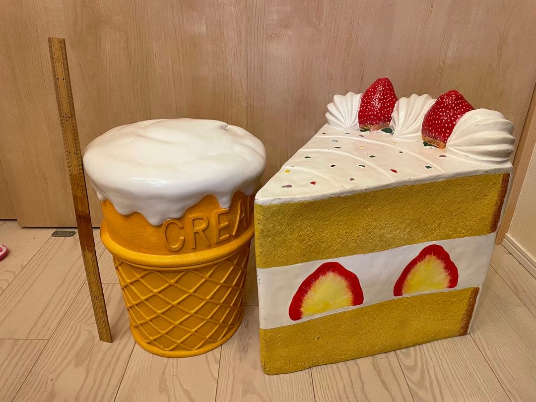 おもしろ雑貨『イースね』-ストロベリーケーキ ロータリーヒロ イース