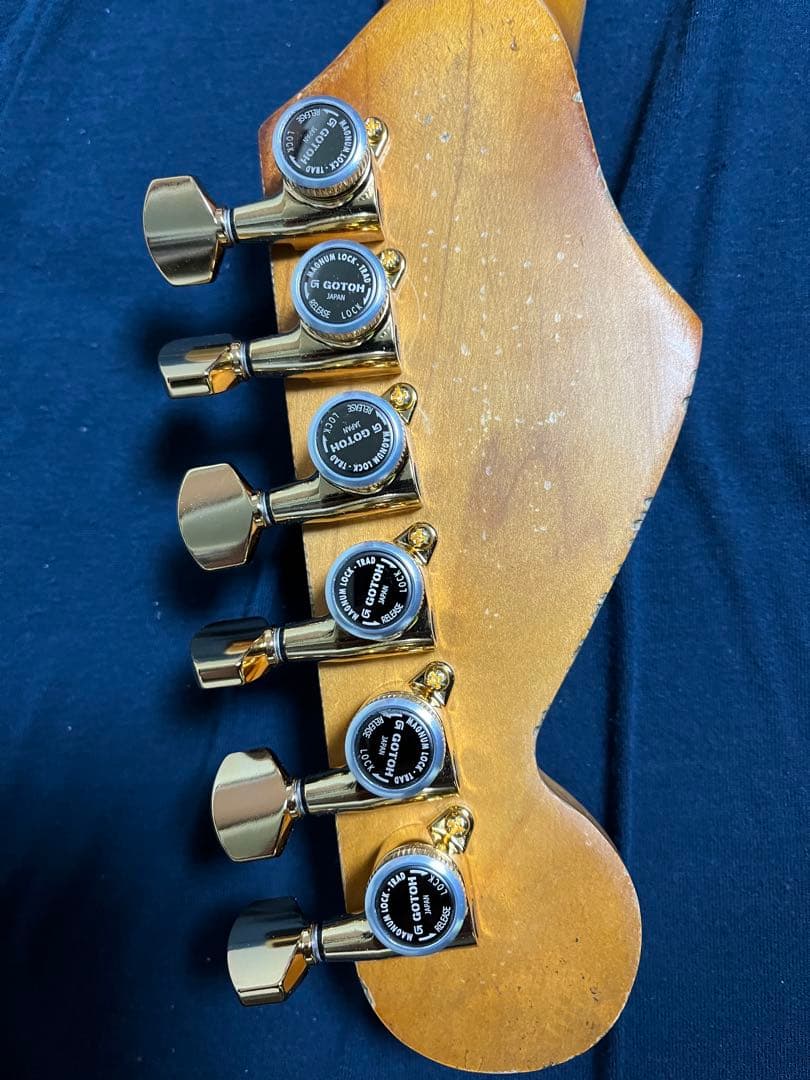 飯*志様 ストラトキャスター レリック（諸々実践的改造あり） - メルカリ