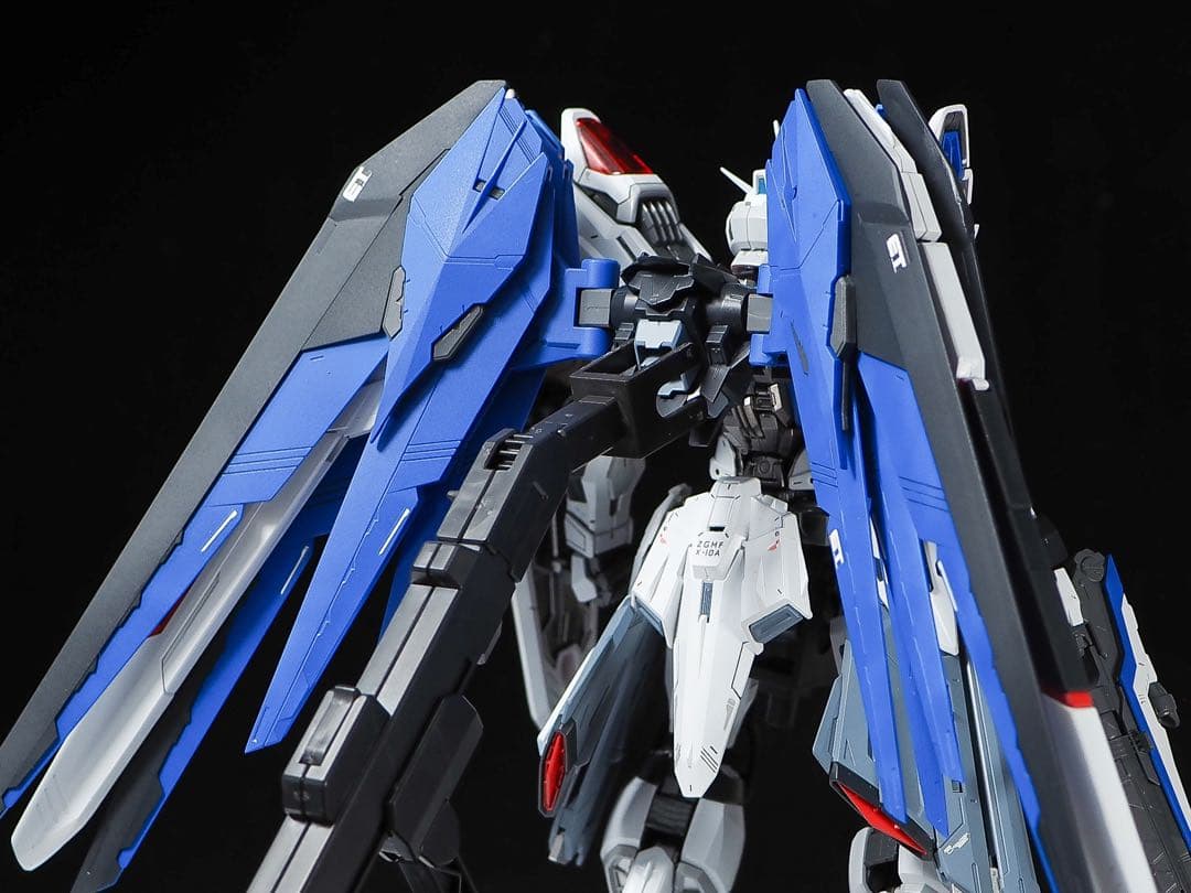 モデルグラフィックス参考作品 MGEX ストライクフリーダム 全塗装 完成