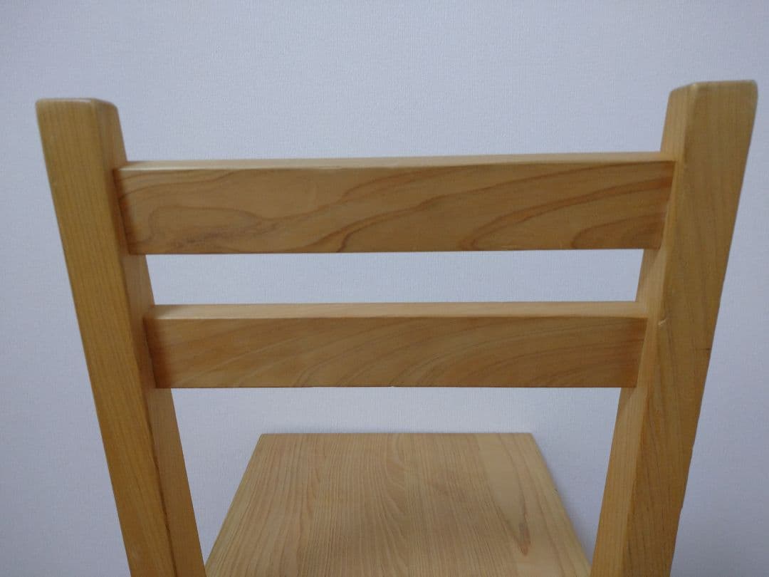 日本製　キシル　国産ヒノキ　無垢材　軽量　木製 椅子　簡易椅子