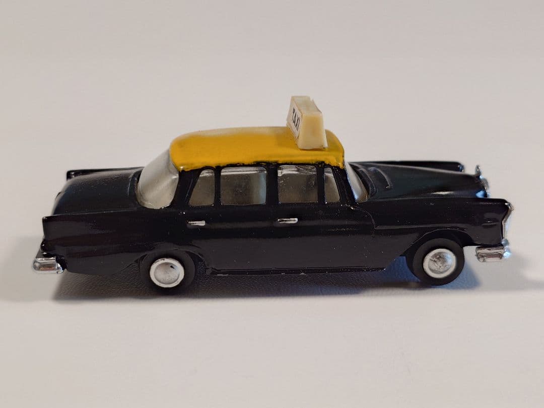 ミニカー nicky toys mercedes benz taxi