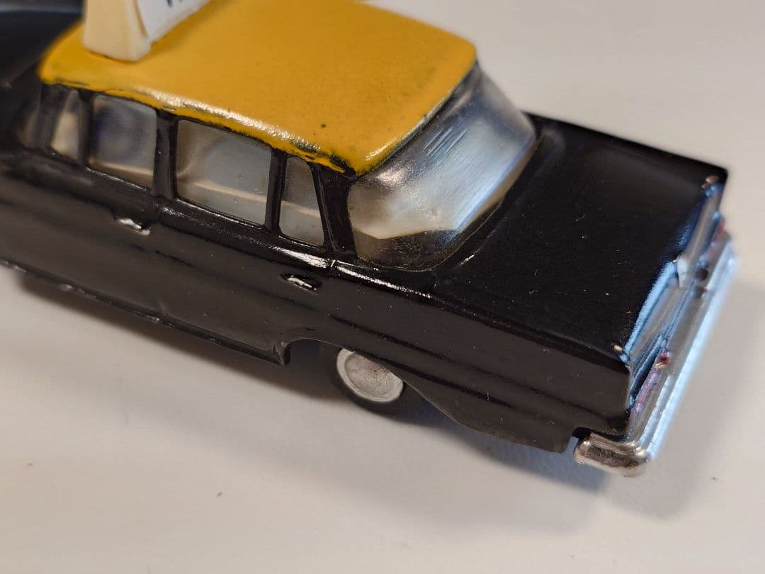 ミニカー nicky toys mercedes benz taxi