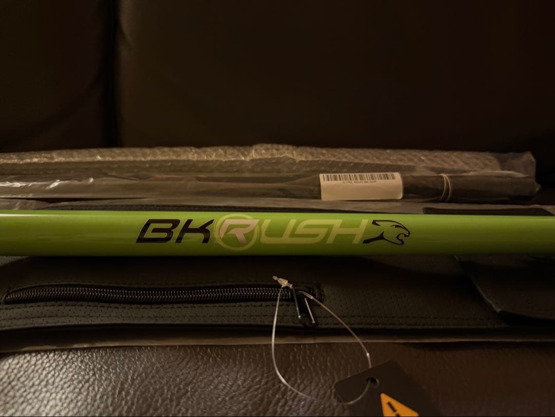 気まぐれ値下げPREDATOR BK RUSH NEON GREEN SW - メルカリ