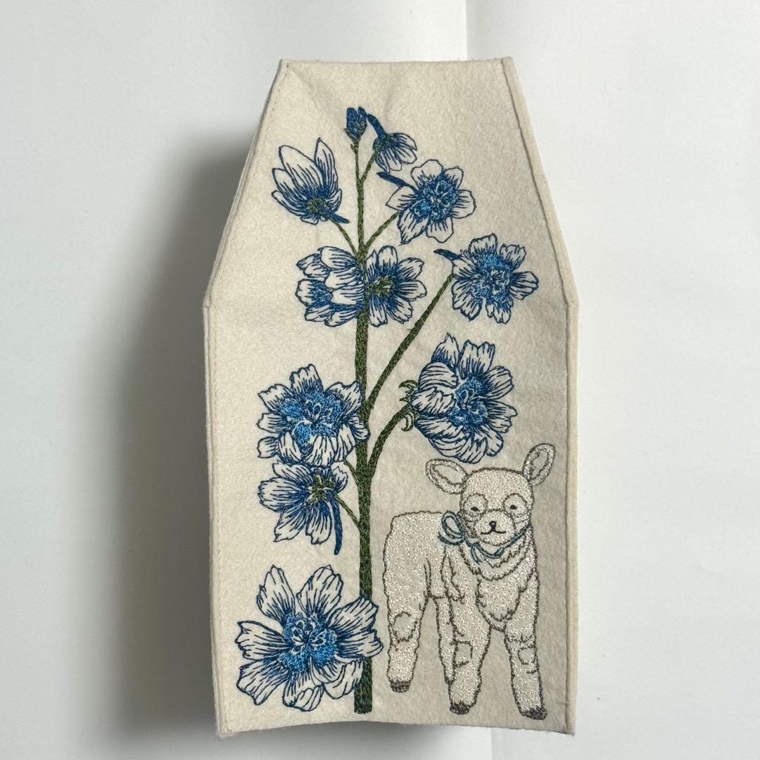 CORAL & TUSK ティシュBoxカバー Spring Parade