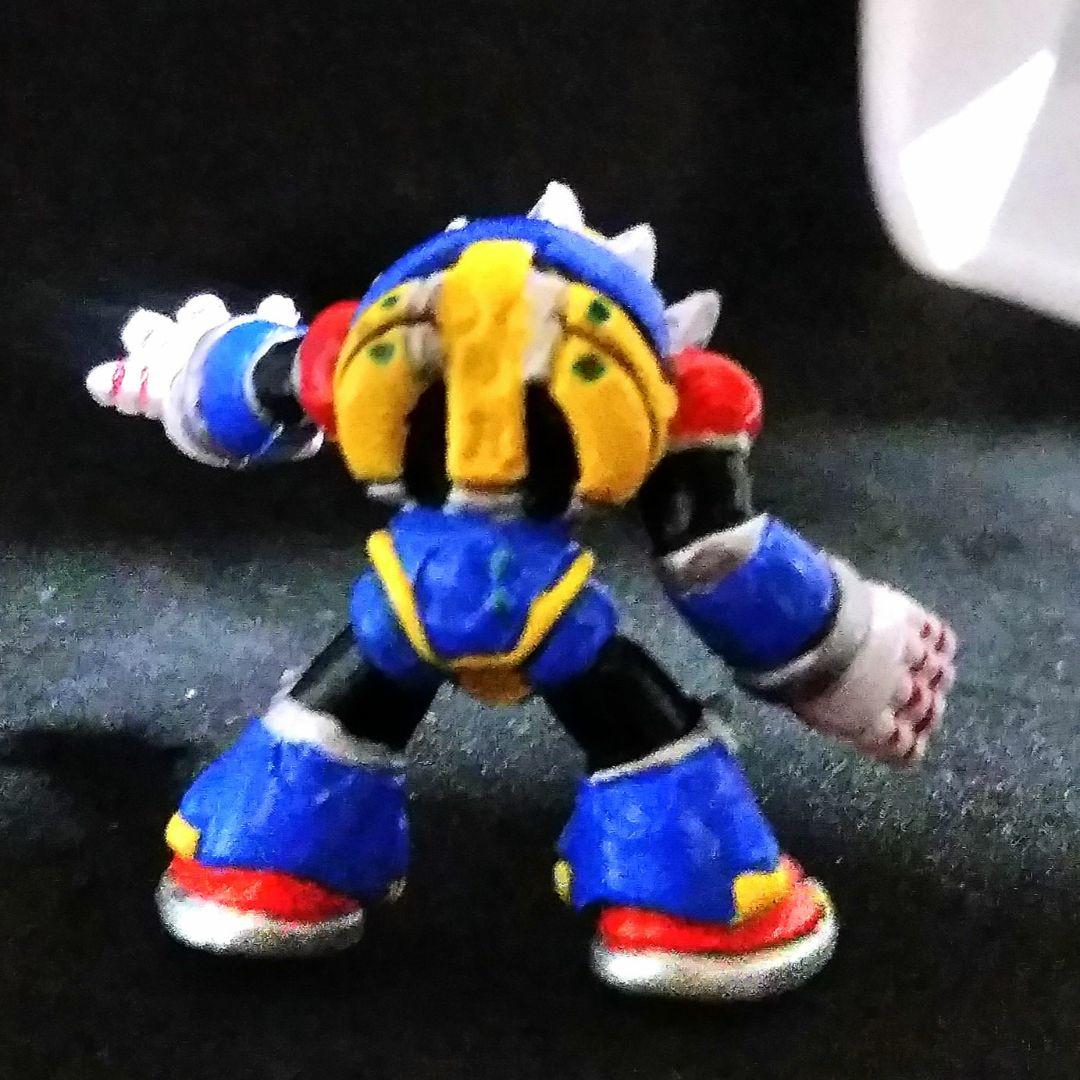 ロックマンx2 フィギュア 消しゴム カウンターハンターサーゲス 塗装品