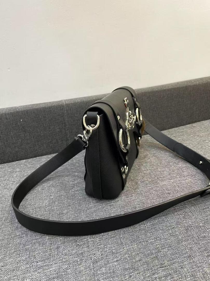 VIVIENNE WESTWOOD ショルダーバッグ