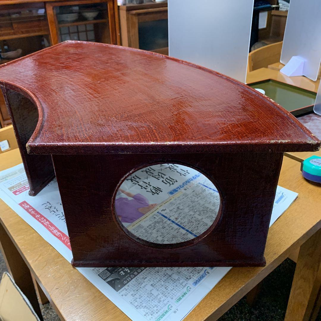 座卓、下地を貼って漆塗りです、