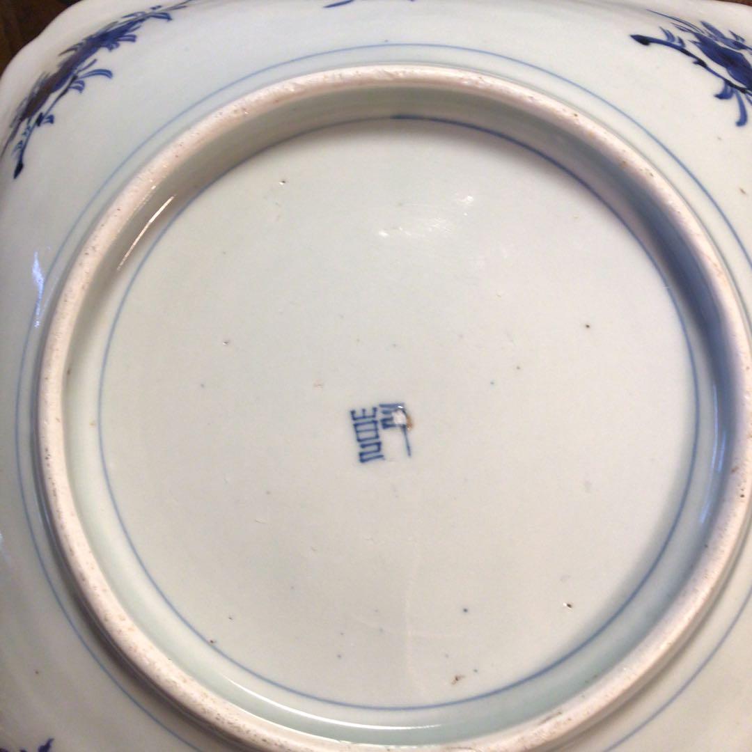 A893 古伊万里　染付　鯉に氷烈紋様　隅入角皿　1尺