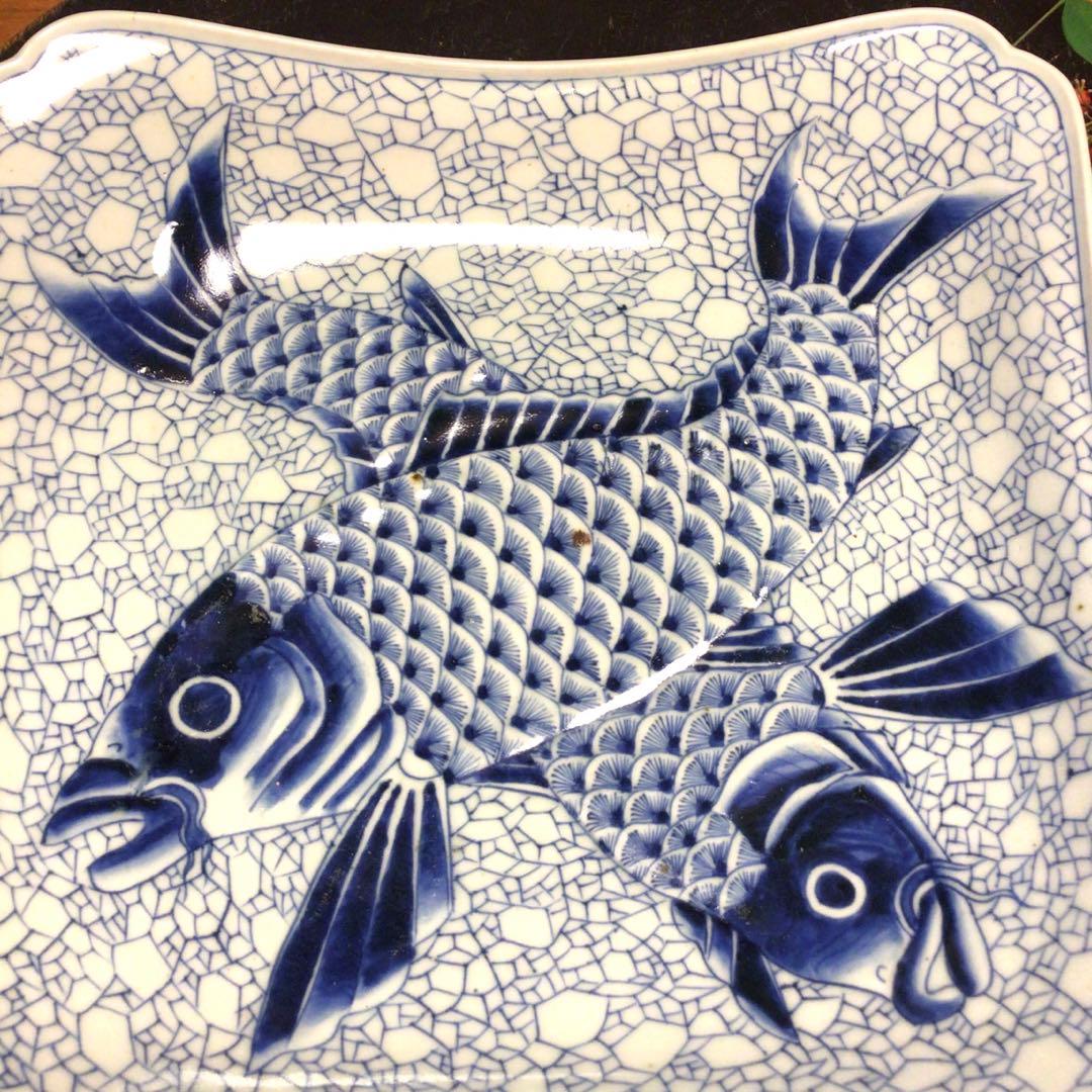 A893 古伊万里　染付　鯉に氷烈紋様　隅入角皿　1尺