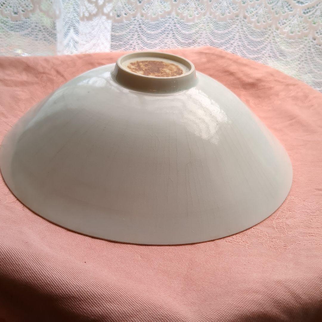 北宋青白磁 刻花嬰戯牡丹文碗 中国骨董 香港の現地オークションで購入