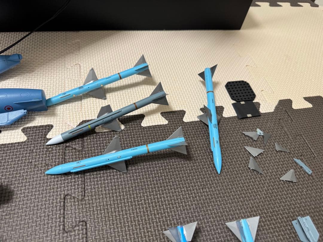 ディアゴステーニF-2A 戦闘機　専用ディスプレイケース付き