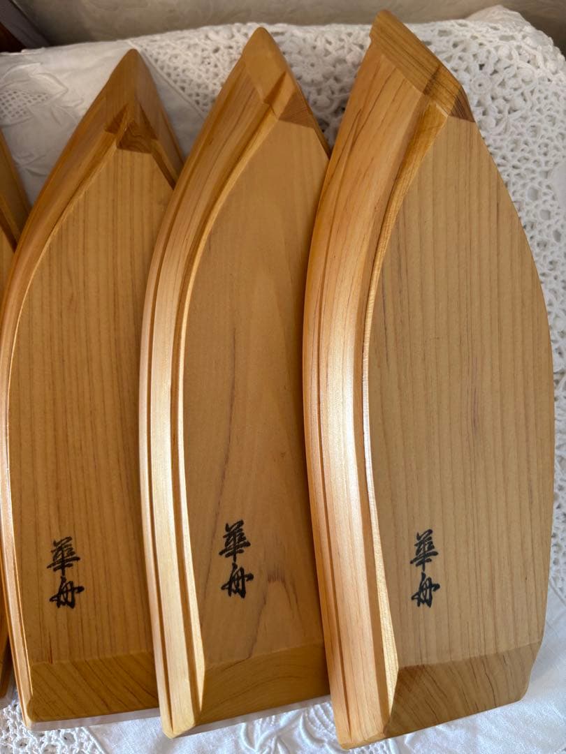 伝統継承の逸品：船大工 故 新沼留之進氏 手造り 木皿 5枚組（和船）